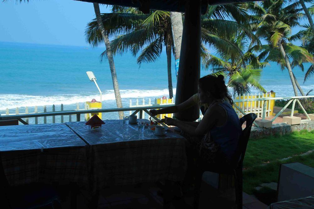 Woodhouse Beach Resort Varkala Eksteriør bilde